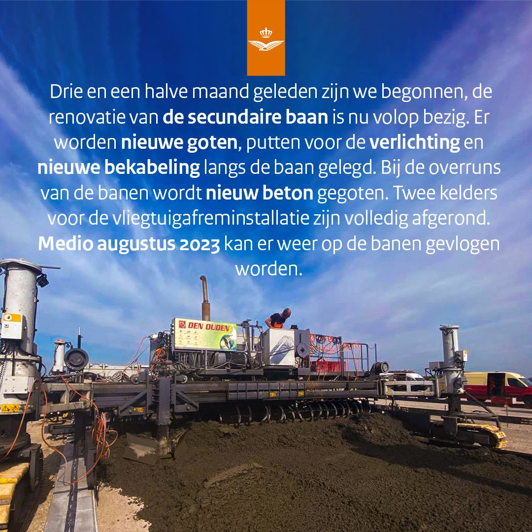 VlbLeeuwarden's tweet photo. #Baanupdate De renovatie is al drie en een halve maand bezig. Alle werkzaamheden gaan volop door, en de renovatie van de secundaire baan loopt goed. #ACC https://t.co/oWm2AeWUPW