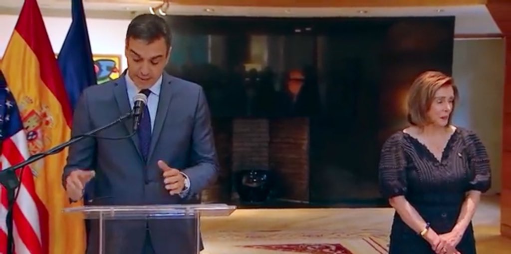 Shocking to see <a href="/SpeakerPelosi/">Nancy Pelosi</a> together with Spanish PM <a href="/sanchezcastejon/">Pedro Sánchez</a>, one of the Spanish architects of repression against the Catalan people. 
You can’t condemn Chinese repression against Tibetans and turn a blind eye to Spanish repression against Catalans.
Shame on you!