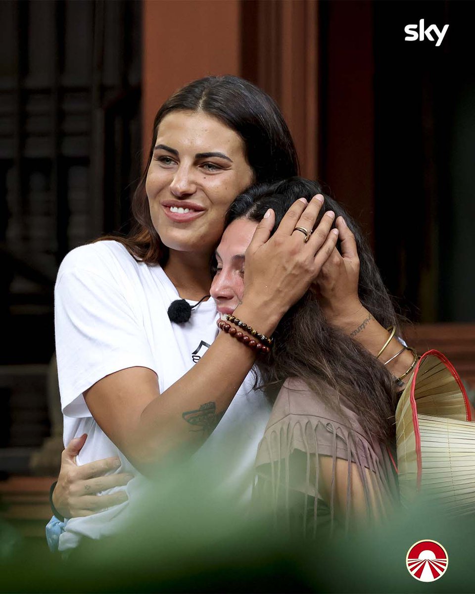 Banijay Italia (@banijayitalia) on Twitter photo Nuovo record per la finale. È stata seguita da più di 500.000 telespettatori con uno share del 2,3%. Sui social <a href="/PechinoExpress/">pechinoexpress</a> è stato lo show più commentato del prime-time, con l’hashtag #PechinoExpress sempre sul podio dei Trending Topic italiani. Una produzione #banijayitalia Nuovo record per la finale. È stata seguita da più di 500.000 telespettatori con uno share del 2,3%. Sui social <a href="/PechinoExpress/">pechinoexpress</a> è stato lo show più commentato del prime-time, con l’hashtag #PechinoExpress sempre sul podio dei Trending Topic italiani. Una produzione #banijayitalia