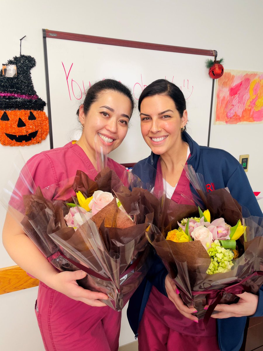 JoanHalpern's tweet photo. Day 4 of #NursesWeek2023 @nyphospital Lower Manhattan included Nursing Grand Rounds, Special Recognition of our Amazing Nurse Leaders and more ice cream🍦for our🌛team! #NursesMonth #ProudCNO #Gratitude @WillieMManzano https://t.co/QbZ04X8IeG