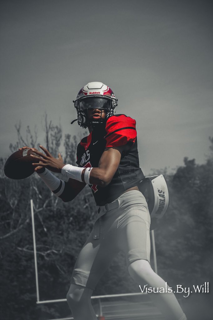 CoachJMStevens's tweet image. 🦉🏈🖤❤️THE NEW ERA OF MT. HEALTHY FOOTBALL!!! Doing things that have NEVER been done!! New look, same chip on our shoulder!
#WANTMORE #faMily #NewSwag #lookgoodfeelgoodplaygood 

WE ARE!!! AHHHH!!!

@JaimierScott @Javieretheridge @Jahmeirspain7 @Jeremiah4Sander @TheKashmallory