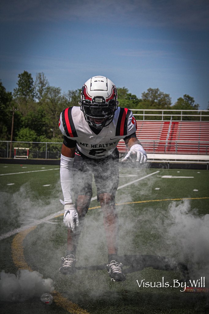 CoachJMStevens's tweet image. 🦉🏈🖤❤️THE NEW ERA OF MT. HEALTHY FOOTBALL!!! Doing things that have NEVER been done!! New look, same chip on our shoulder!
#WANTMORE #faMily #NewSwag #lookgoodfeelgoodplaygood 

WE ARE!!! AHHHH!!!

@JaimierScott @Javieretheridge @Jahmeirspain7 @Jeremiah4Sander @TheKashmallory