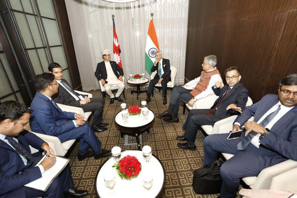 Minister for Foreign Affairs Hon. @NPSaudnc had a meeting with External Affairs Minister of India H.E. @DrSJaishankar on the sidelines of #IOC2023 

Discussions were held on ways to consolidate cooperation in trade, transit, connectivity & people2people linkages.