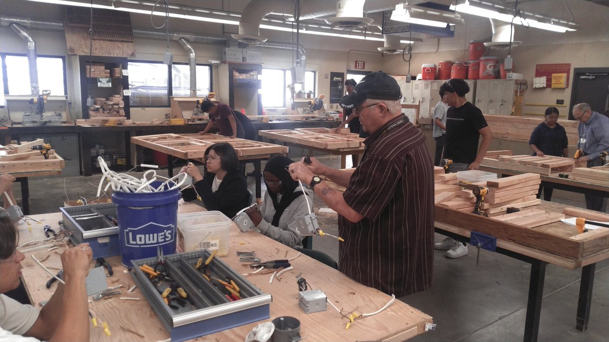 Construction students @PeoriaHSPanther are busy building walls, &amp; completing electrical &amp; plumbing projects. With the help of Mr. Brezina, one of the many construction volunteers, students were able to get certified on powered actuated tools &amp; pneumatic nail guns!  #PeoriaUnified