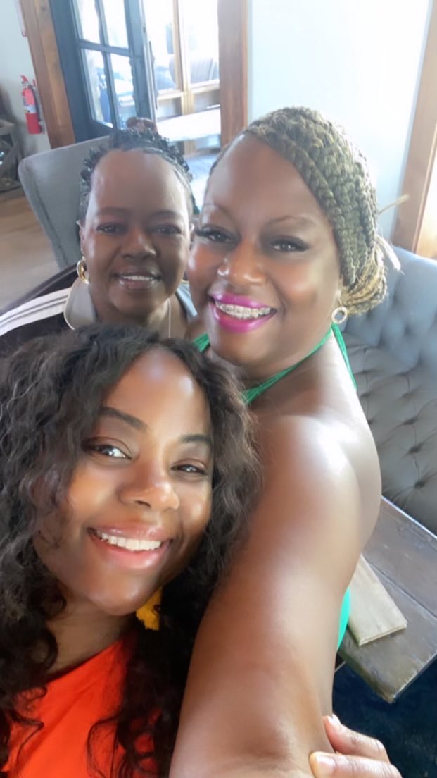 Jatonic's tweet photo. Hands down best mom ever!!! Happy Mothers’ Day mom. We love you and thanks for being an amazing mom to everyone!! #gooddaydc https://t.co/3PtUiRNlMs