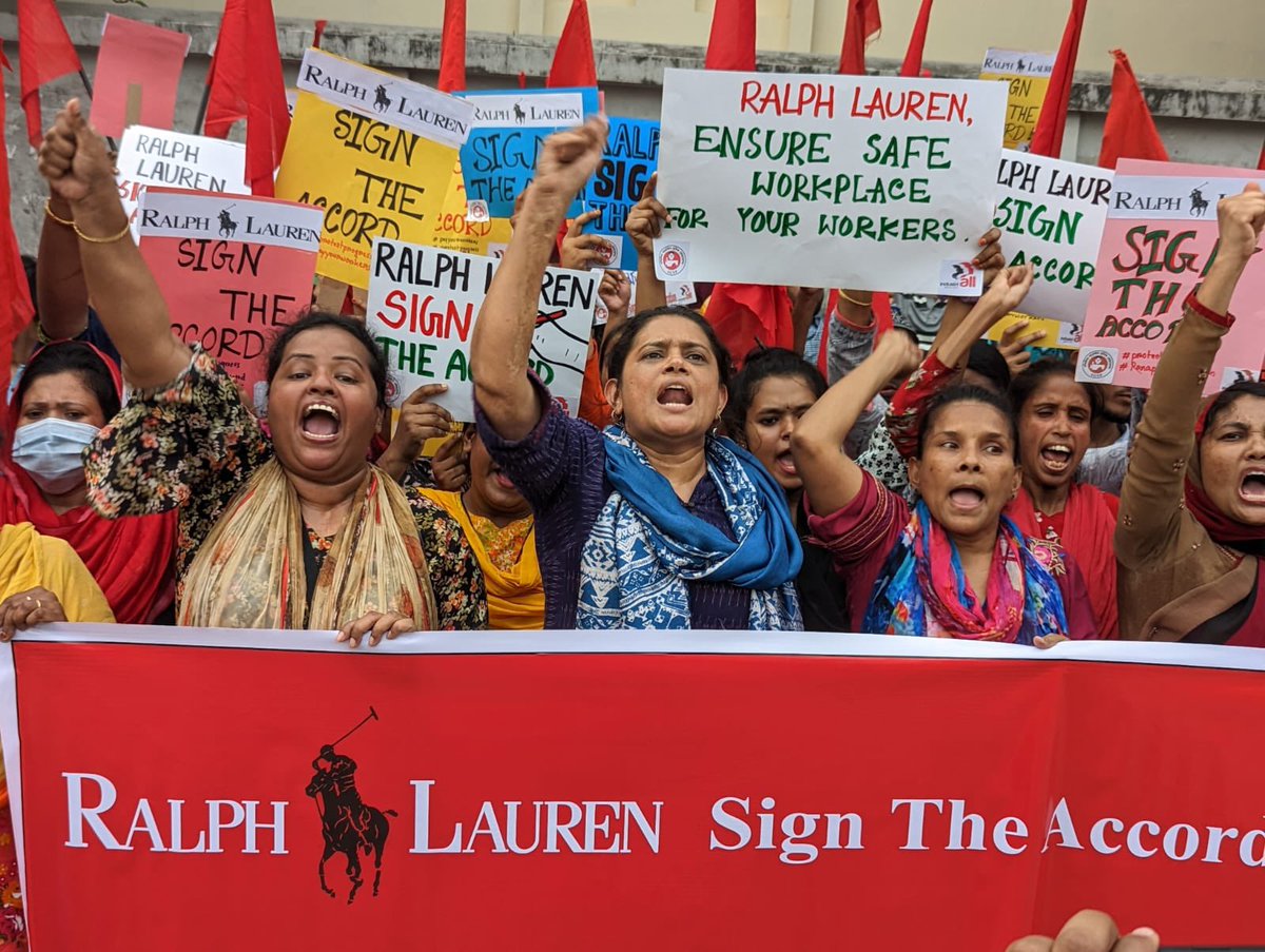 Our demand: Ralph Lauren is to sign the Bangladesh & international Pakistan ACCORD now! No more garment workers should not die making T shirts & fashion.
#GarmentWorkersNeedSafeFactories #RalphLauren_sign_the_ACCORD
@IndustriALL_GU @RalphLauren