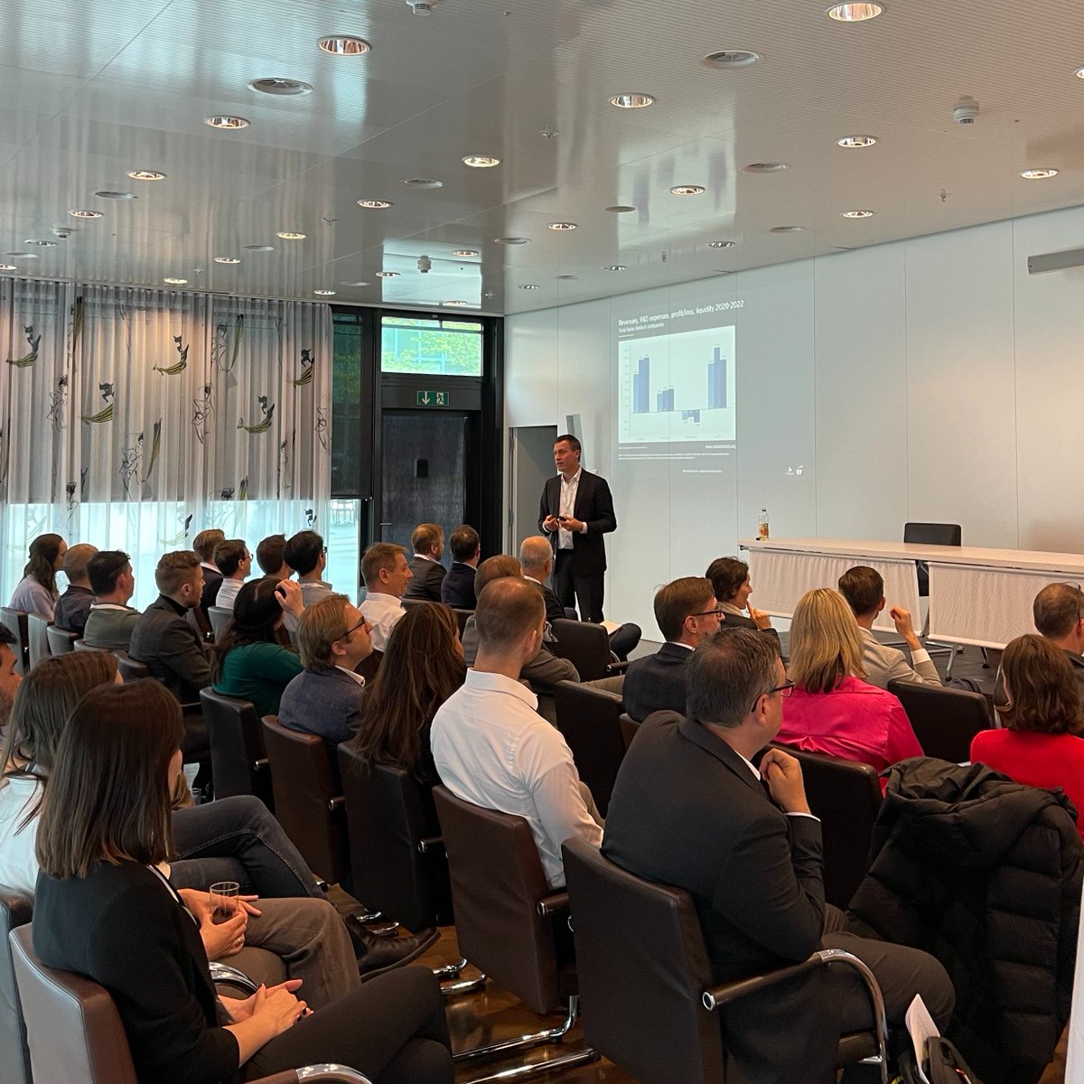 venturelab_ch's tweet photo. On tackling major funding rounds and IPOs in #biotech: thanks to @EY_Switzerland and all speakers for supporting Swiss entrepreneurs at today's Ask the Expert workshop in Zurich!
https://t.co/m5Y64vAaTL
#VLabAcceleration https://t.co/114gZC0kJO