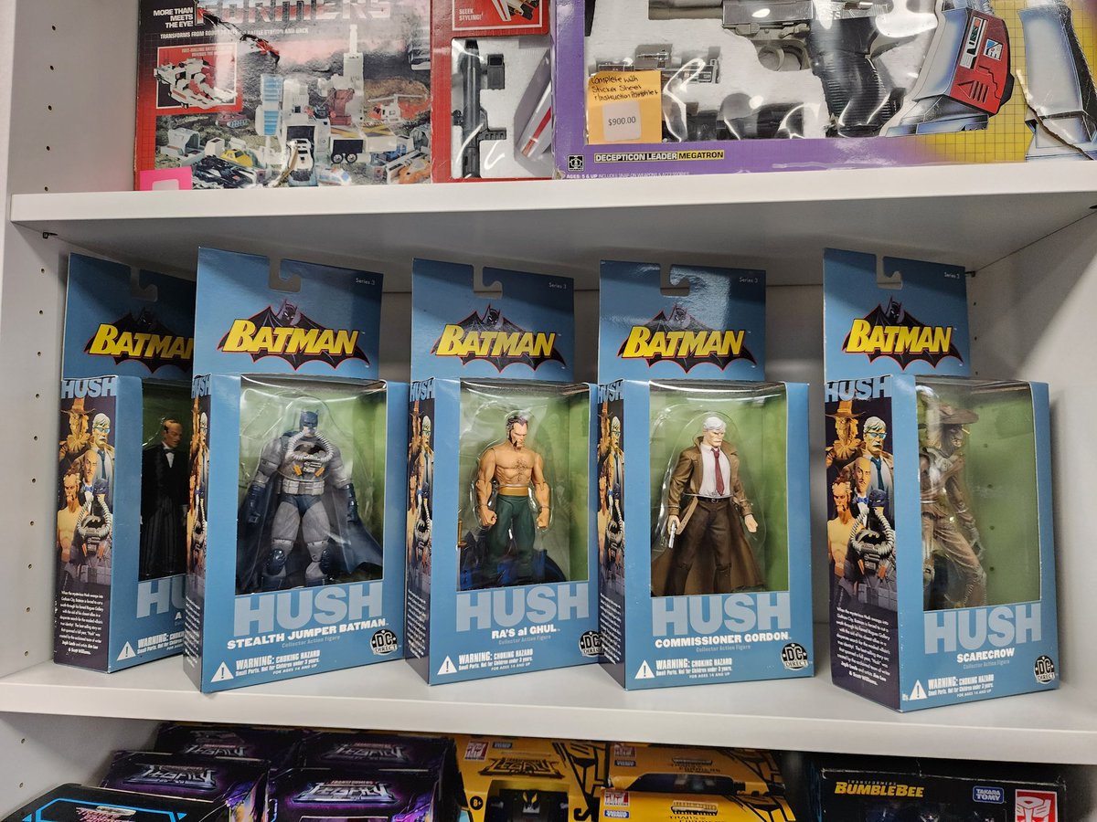 🎵 Na na na na na na na na Batman! 🎵

#toystore #batman #robin #commissionergordon #hush #actionfigures #icToys