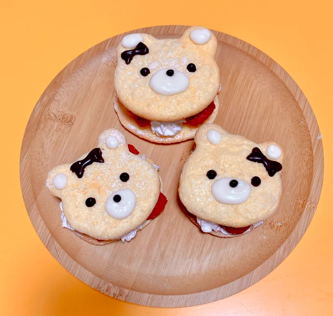 一織が喜びそうなクマさんブッセ作った