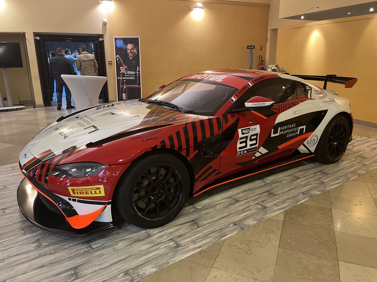 DechaudMartine's tweet photo. #Prestigeauto c’est maintenant à #Beaune avec un parrain qu’on ne présente plus #AriVatanen
Pour le plaisir des yeux 🥰Profitez en ça dure 3 jours @CharlotteFougR https://t.co/Bkb91nBDgr
