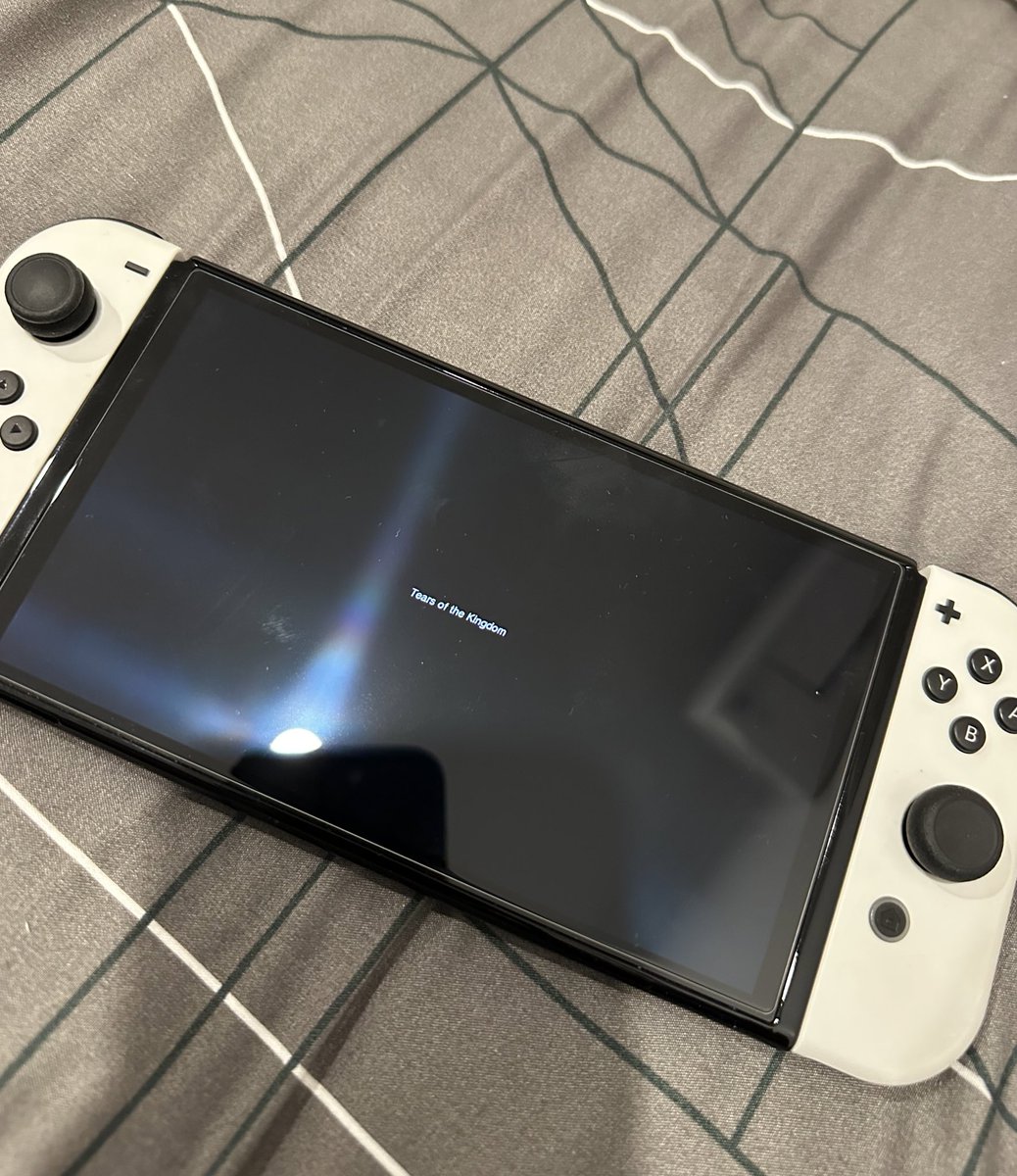 c3lestexx's tweet photo. GAME OF THE YEAR!!! https://t.co/lc9Z2tCR2v