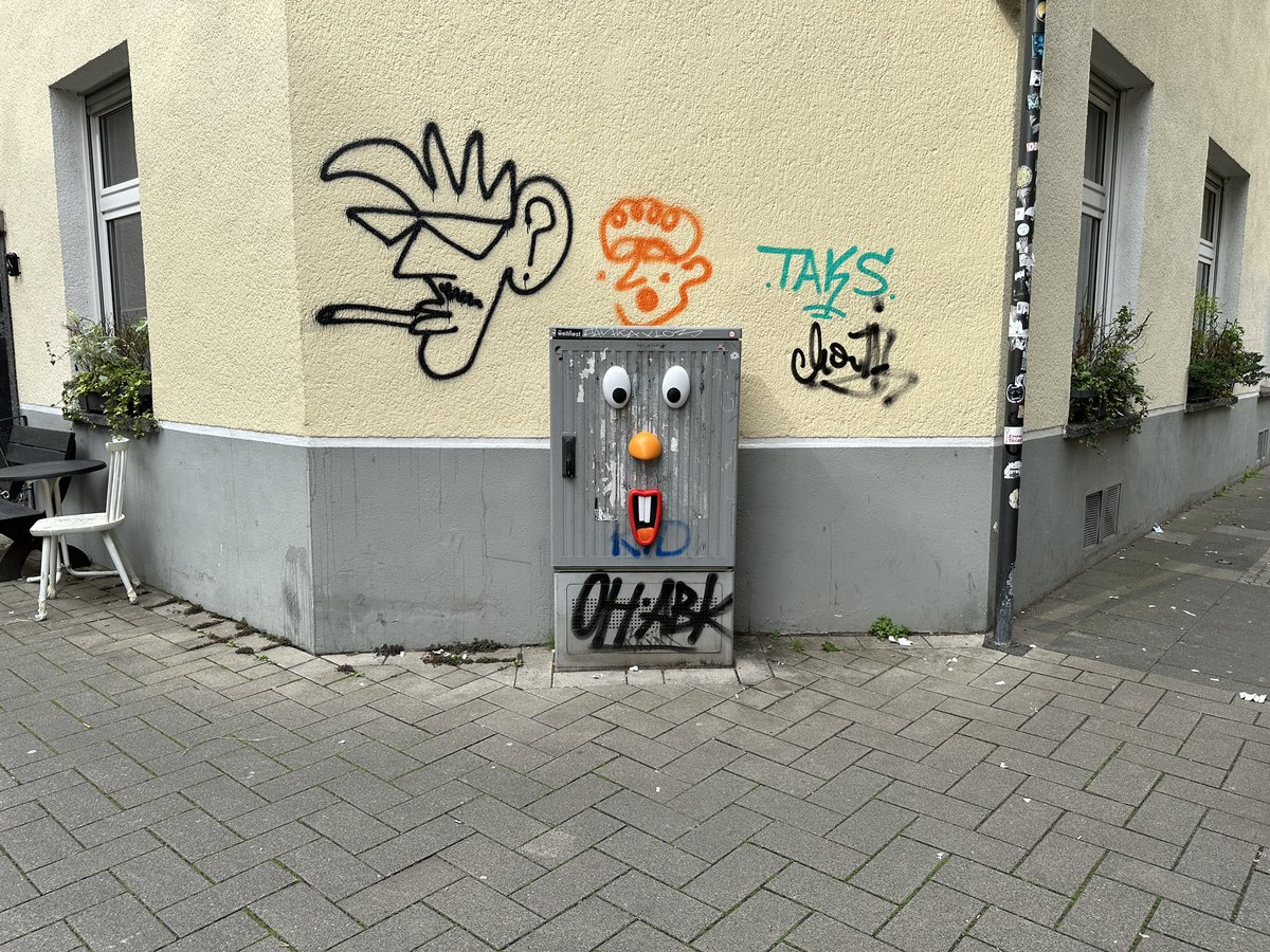 onaranlarkulubu's tweet photo. Köln’den ayrılmadan önce kente son dokunuşlarımızı yaptık. #HackTheCity 👌🏻🛠️ https://t.co/ogiY8SPfUs