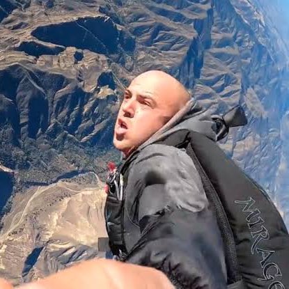 pubity's tweet photo. YouTuber faces 20 years in prison after admitting he crashed a plane for views‼️😳 https://t.co/d1fgdmsGbR