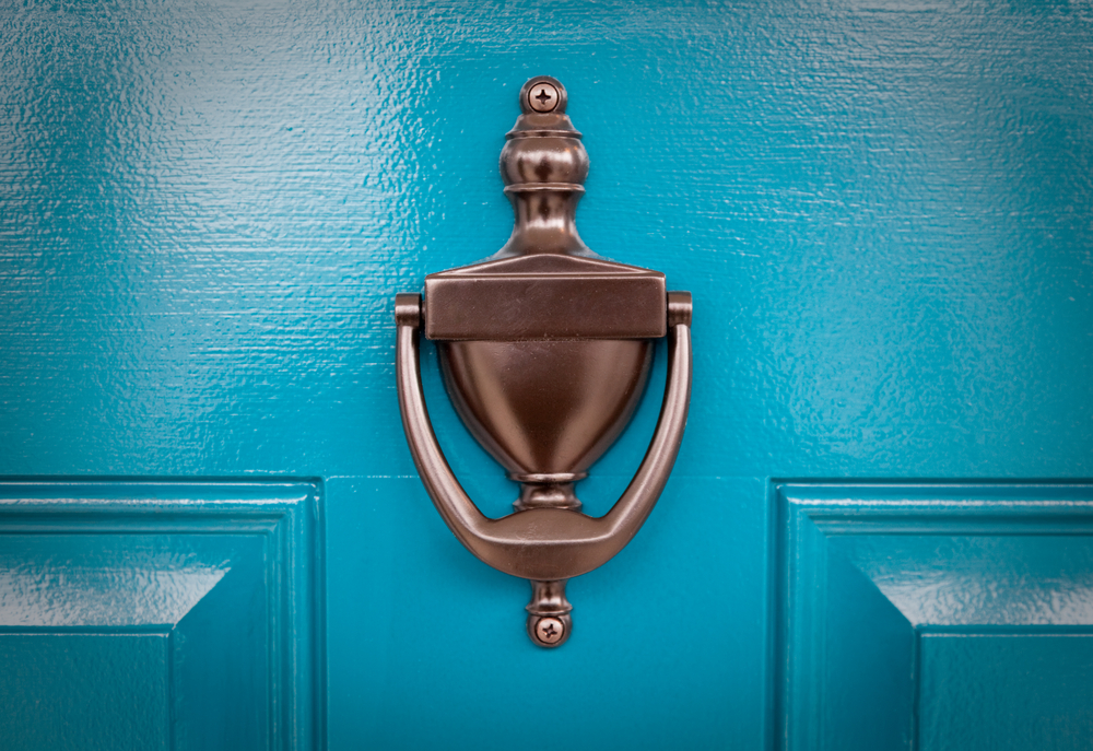 BGoldfuss13's tweet photo. Could your front door use a good 
#cleaning? #todolist https://t.co/r3k5EUZhyX https://t.co/vEZaqOv3TK