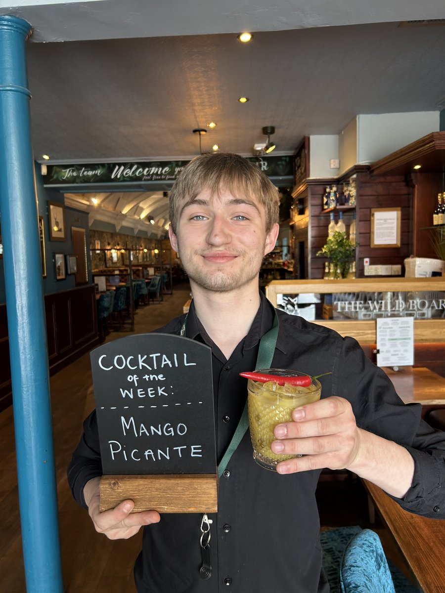 It’s finally the weekend!! 🎉🥳

Why not celebrate by trying out our cocktail of the week: the Mango Picante 🌶️