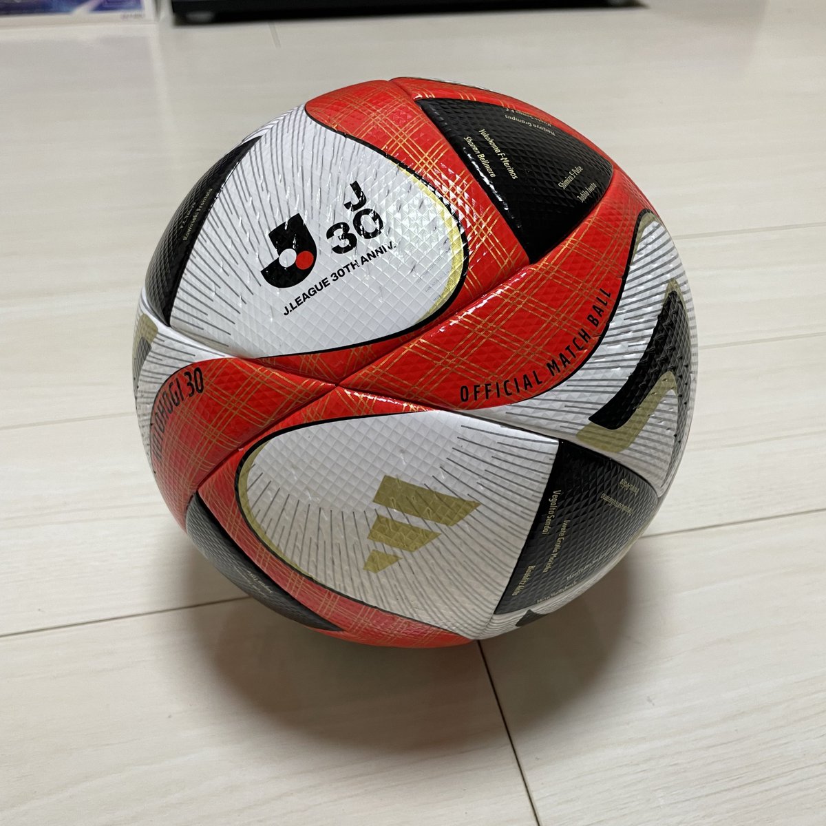 コトホギ30 が使用される試合は今週末が最後。みなさんボールにもご