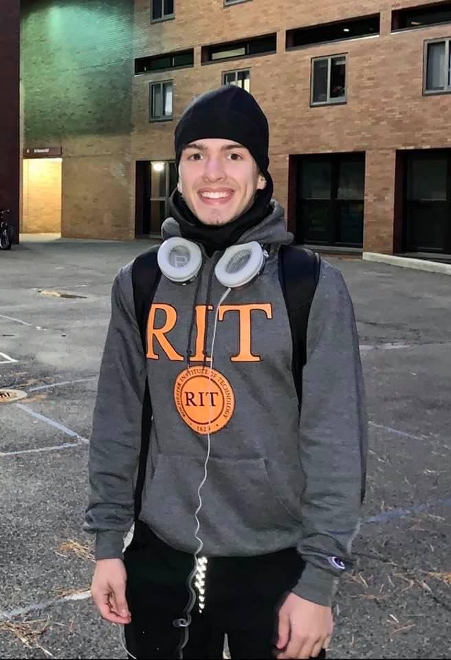kchernesky's tweet photo. A BIG congratulations to this Tiger today!! You Mastered your BS/MS Electrical Engineering program!! #RITHonors #RITGrad #TI #TauBetaPi 👨‍🎓 https://t.co/Pew2eEg6Pg
