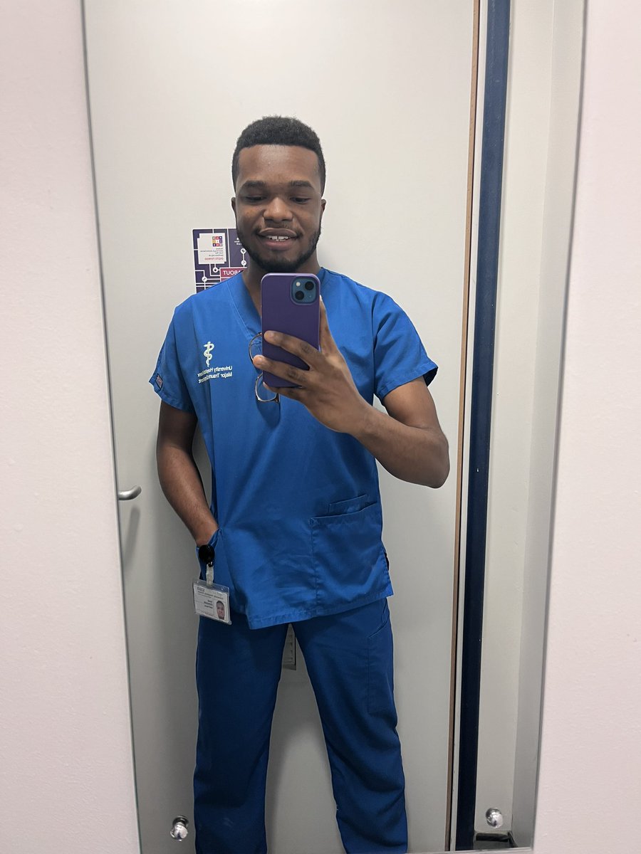 OlukayodeDavid8's tweet photo. Happy International Nurses Day🍾 https://t.co/0VemNTQ7yZ