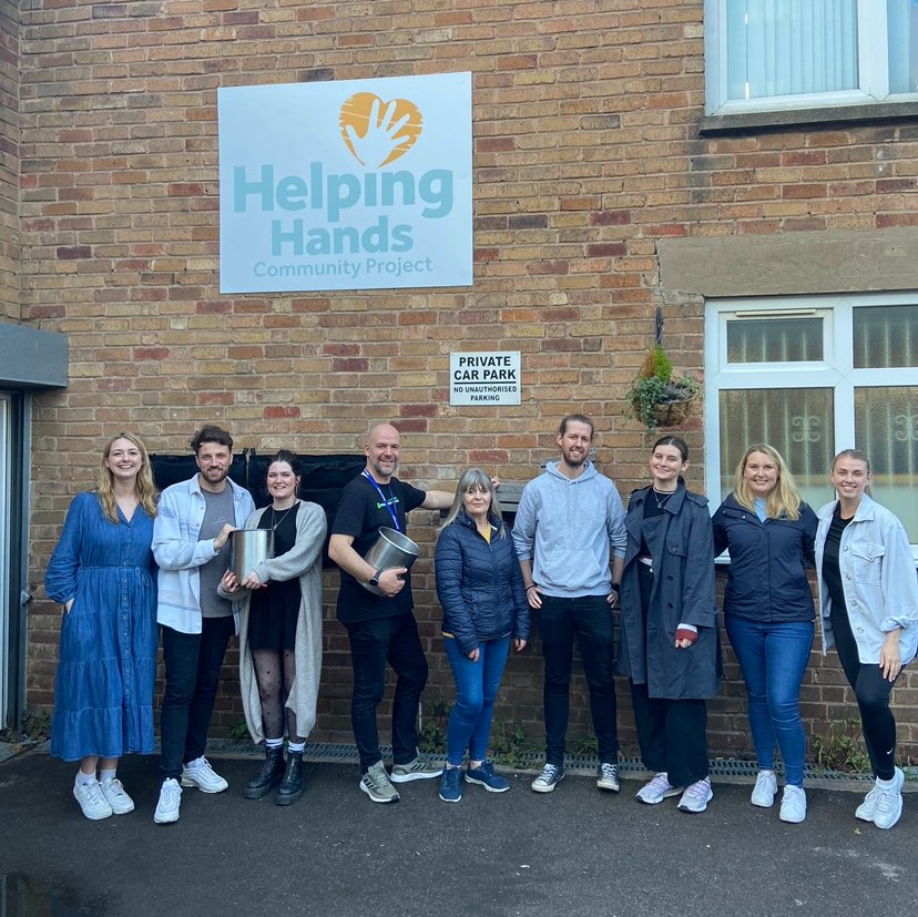 We had a brilliant time at the Helping Hands Soup Kitchen this week, prepping &amp; serving breakfast, lunch and dinner for those in need 💚 Read the full story here: makegoodgrow.com/spreading-warm…