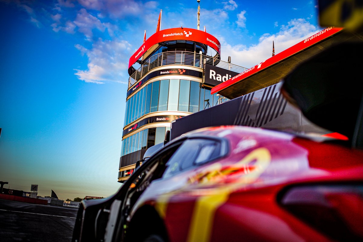 Oh hi <a href="/Brands_Hatch/">Brands Hatch</a> 👋

Set-up is well underway for the opening Sprint Cup round of 2️⃣0️⃣2️⃣3️⃣. Watch every session live on GT World 📺 youtube.com/GTWorld

#FanatecGT | #GTWorldChEu