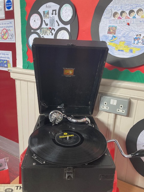 Yr 3 and Yr 4 have produced some lovely work looking at Music from Beethoven to The Beatles