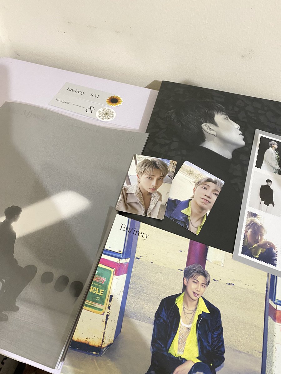 thvanteytey's tweet photo. Daming padibdib nahihilo ako.😵💫 Thank you so much sis @werujimin for bringing these home.🥹🫶🏻 #LoiMiniPHGo https://t.co/HSq3DuT6CA