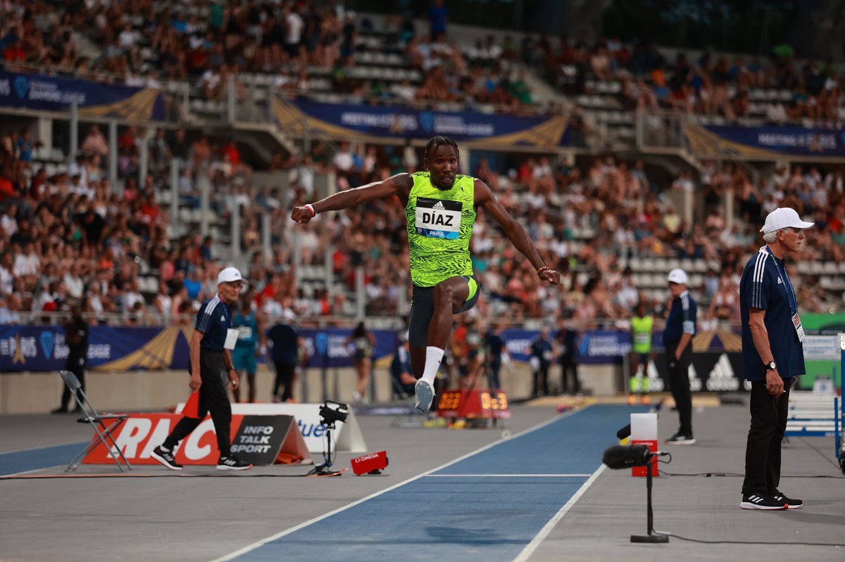 ATLETICA - <a href="/FabrizioDonato/">fabrizio donato</a>: "Il mio Andy Diaz: sacrifici, sogni e doti fuori dal comune".

Leggi l'articolo: magazinesportivo.it/interviste/atl…

#atletica #athletics #triplejump #triplo <a href="/atleticaitalia/">Atletica Italiana</a>