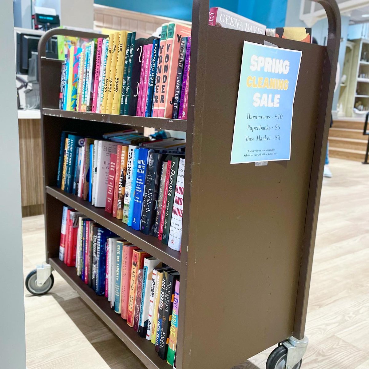 Exciting news!! The book shop is having a spring cleaning sale! Come pick up some clearance books ranging from $10 to $3. The cart is being updated daily with new options to browse. Don’t miss it! 

#visithistoricbethlehem #downtownbethlehem #moravianuniversity #books