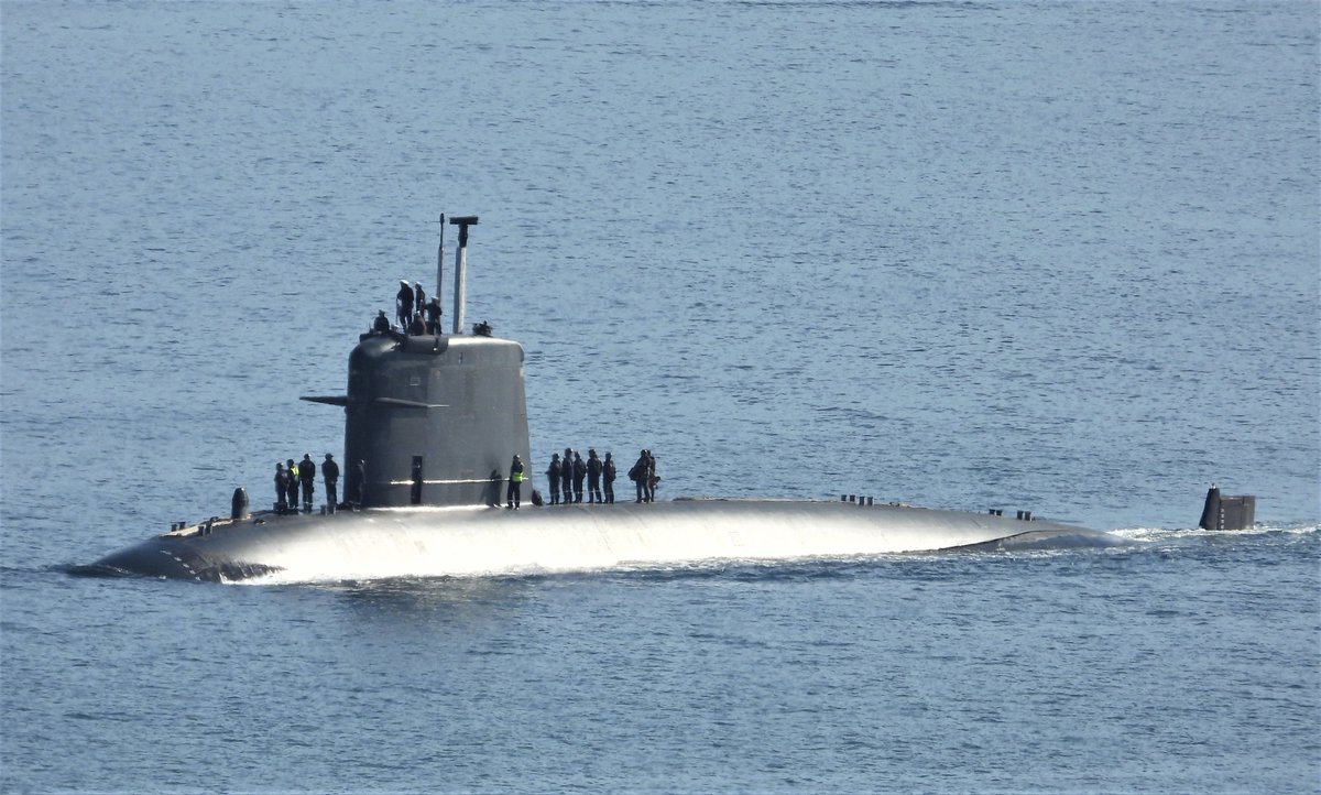 WarshipCam's tweet photo. French Navy Rubis-class nuclear attack submarine FS Amethyste (S605) coming into Toulon, France - May 12, 2023 #fsamethyste #s605
SRC: TW-@GGYSSELSSHIPS https://t.co/DCM01R1pQQ