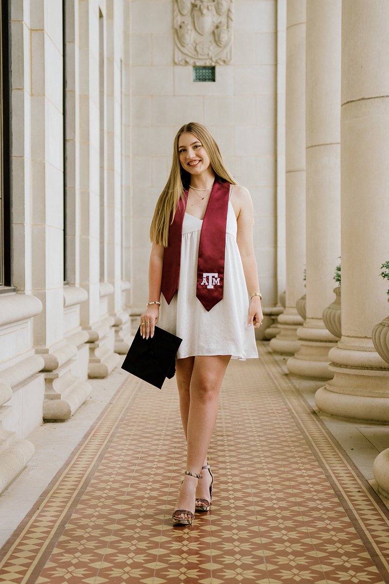 ECreevy's tweet photo. #TAMUgrad congrats Jordan!! https://t.co/iEO1xSmNWc
