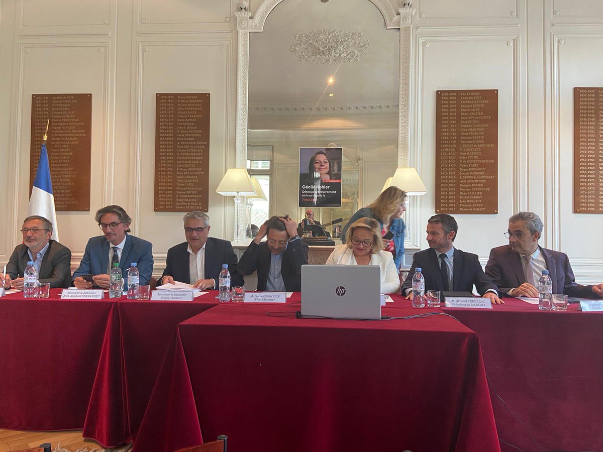 Les candidats à la première vice présidence de la conférence des bâtonniers ont répondu présent à mon invitation pour rencontrer les bâtonniers de la conférence des bâtonniers du grand sud ouest.
<a href="/BrunoCARRIOU/">Bruno CARRIOU</a> <a href="/OFontibus/">Olivier FONTIBUS</a> <a href="/JRaphFernandez/">fernandez</a> <a href="/Conf_Batonniers/">ConférenceBâtonniers</a>