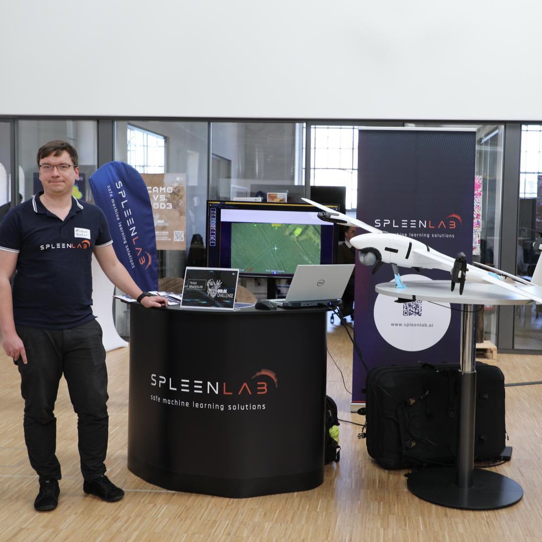 CIHBw's tweet image. Insgesamt 18 Startups haben sich unserer #DOLOSChallenge gestellt. Gemeinsam haben wir nach neuen Lösungen der #KI-generierten Aufklärung für die Bundeswehr gesucht. #Tarnen &amp;amp; #Täuschen