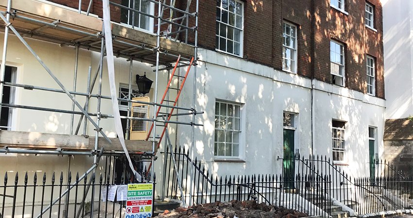 arbicon's tweet photo. Building defects can be costly to repair and cause delays to your project. Read our article on how Arbicon can help resolve your dispute on your construction project. 
https://t.co/pHtPx0fcVh
#Construction #buildingdefects #mediation #arbitration #disputeresolution https://t.co/5aZex4n6KI