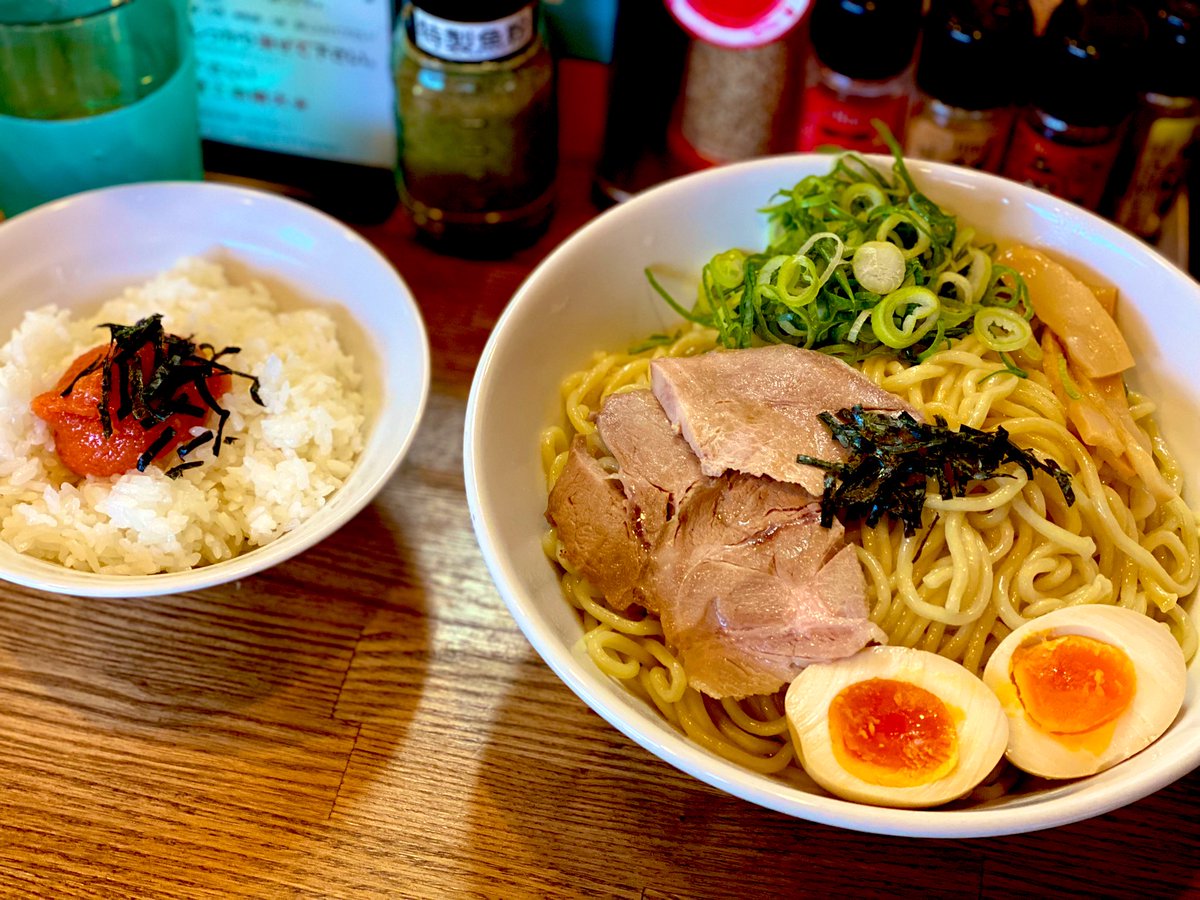 背徳感のある食べ物と言えば？ そうです 油そばです それを倍盛りで頂いたよ 背徳感でいっぱいです飯テロ お昼ごはん 油そば専門 兎 JapaneseJapanesefood