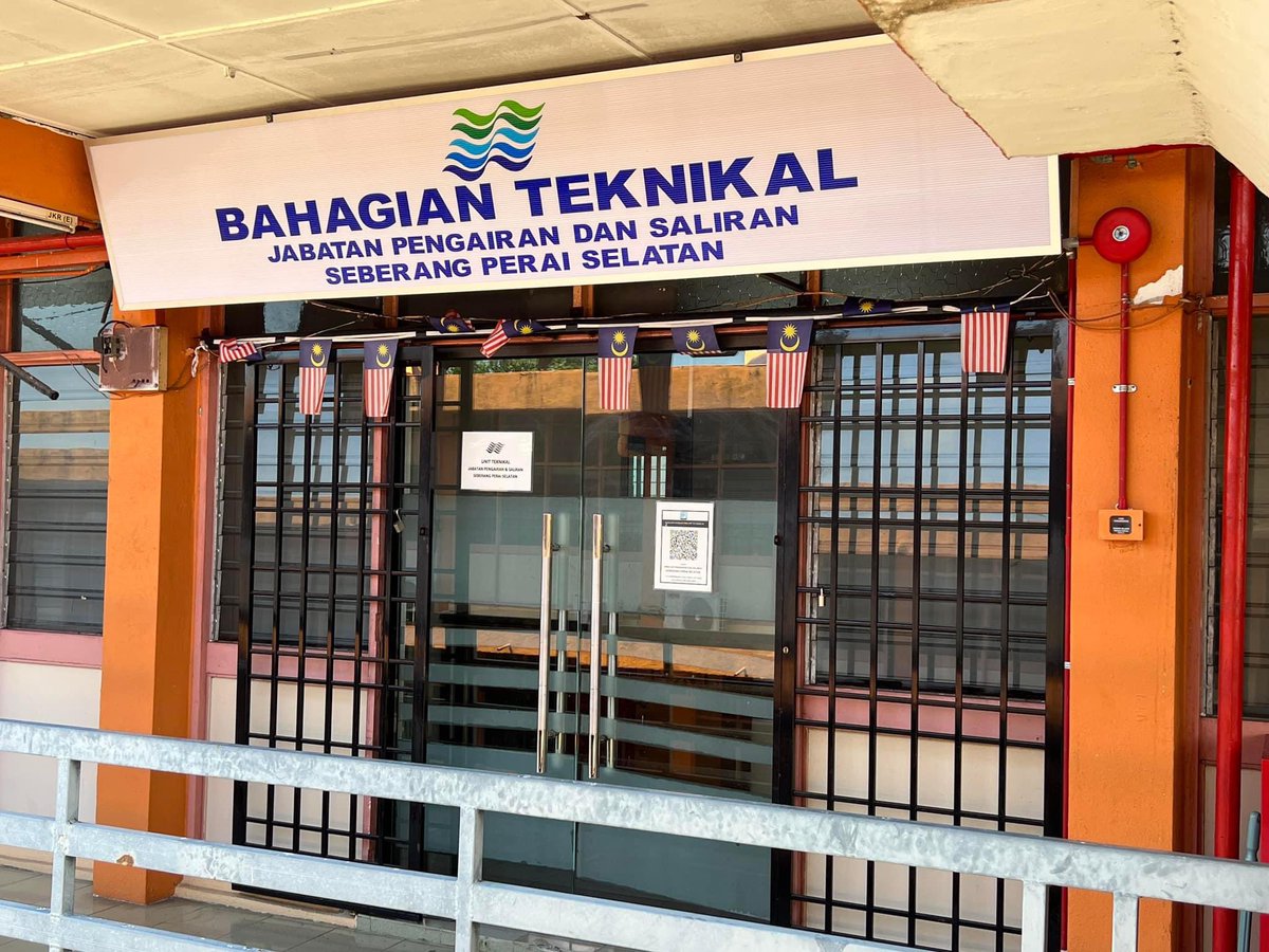IPMEnquiry's tweet photo. 📍 Jabatan Pengairan Dan Saliran (JPS) Seberang Perai Selatan. 🗂️🗂️

#ipmprofessionalservices #civilconsultant #engineeringconsultancy #earthworkdesign #waterreticulation #osddesign #roaddesign #drainagedesign #seweragedesign #submissionservices https://t.co/OoRlC5hF5P