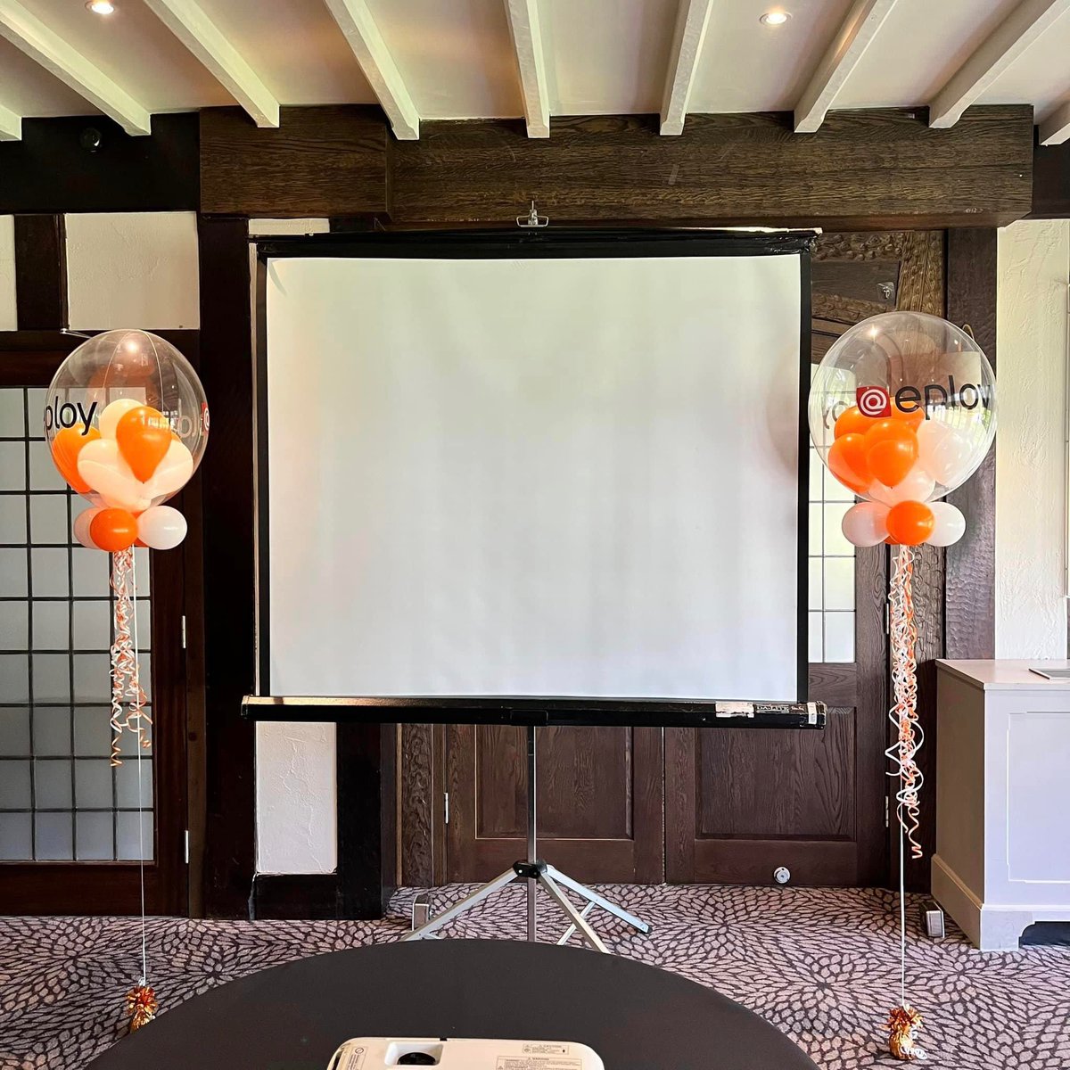 Something_Party's tweet photo. Logo Gumballs 🎈 #logo #gumball #balloon #ballooning #decobubble #eploy #vinyl #vinylstickers #balloondecor #balloondecoration #balloonideas #balloonbouquet #balloonshop #worcestergram #worcester #WorcestershireHour https://t.co/IrcqK9qp9C
