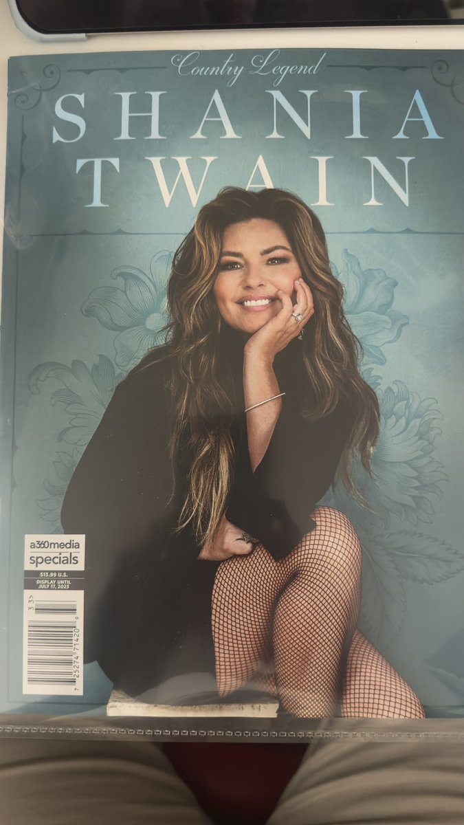 My @ShaniaTwain Country Legend 2023 magazine had arrive today! Yay #LetsGoGirls #ShaniaTwain 🩷

But thank you to my bestie @littleARTPOPx for finding this for me.