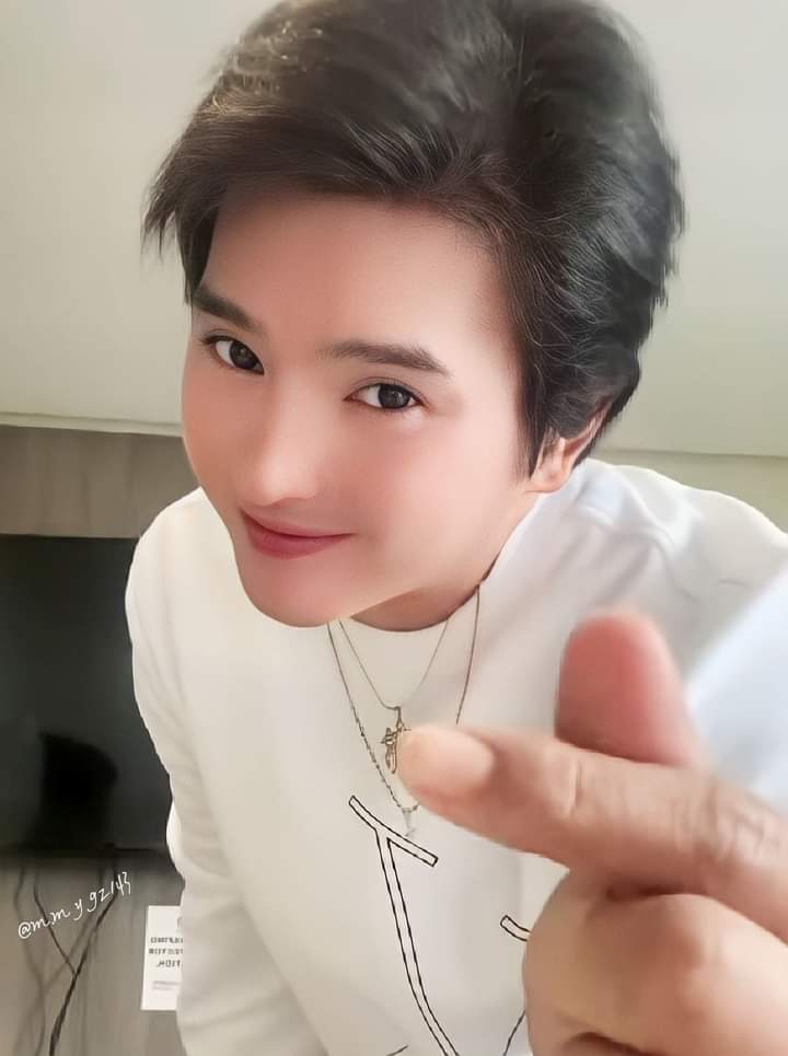 It may look like your situation is never going to change ,but in a split second,God can completely resolved it.

MYGZ QUEZON CITY

#HonoraryAwardMygzMolino