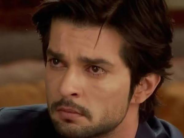 Omg Raqesh Babpat too is good as Asad Ahmad Khan.I thought I'll stop watching the second ksg leaves but Raqesh's acting as Asad kept me going. Glad I didn't have to leave the show in between.
ksg as Mr Khan is irreplaceable but Raqesh is good too❤👏

#RaqeshBapat #QuboolHai