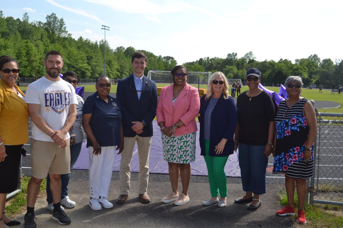 PrinceEdwardSch's tweet photo. The PECPS School Board, Board of Supervisors, and PECPS staff attended a ribbon-cutting ceremony for the renovated track! 🎉 #PECPS #trackrenovation https://t.co/YlDUPpVnok