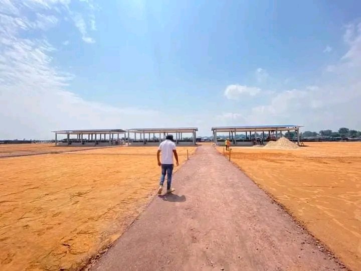 tresor_maldini's tweet photo. De la promesse à la réalisation.
Papa #Promedi yo bongo na batu ya keto!
2023 sera #climatique ✌️
@petertiani007 @FalialaKiza @Alix_rdc @BenitaNtumba @central_sage @ChrisMukendi13 https://t.co/6sciaYMs6r