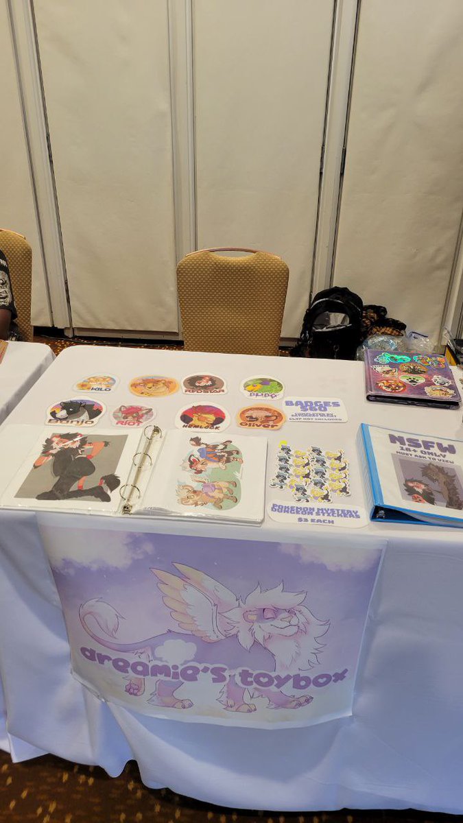 DreamiesToybox's tweet photo. Come see me in the Artist Alley! I’m hanging out with @Moth_Sprout! https://t.co/XFSm1iMXX0