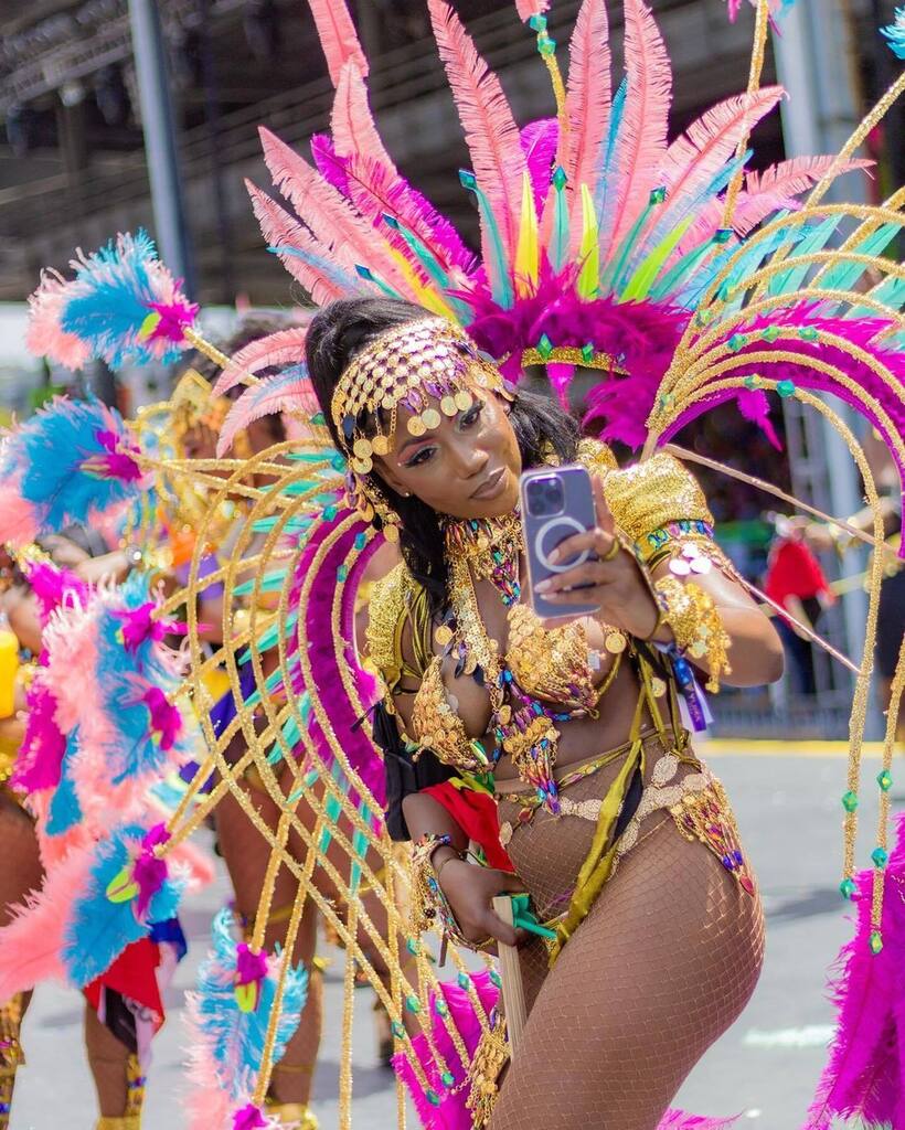 welime's tweet photo. @yumavibe
・・・
Sweeter than honey🍯

📸 @factoryconcepts

#YumaVibe
#FollowTheVibe 
#AwakenedTreasure
#TrinidadCarnival 
#TrinidadCarnival2023
#Trinidad 
#Soca 
#FollowTheVibe https://t.co/1DWR7iTHgE https://t.co/SDbVmvTDZS