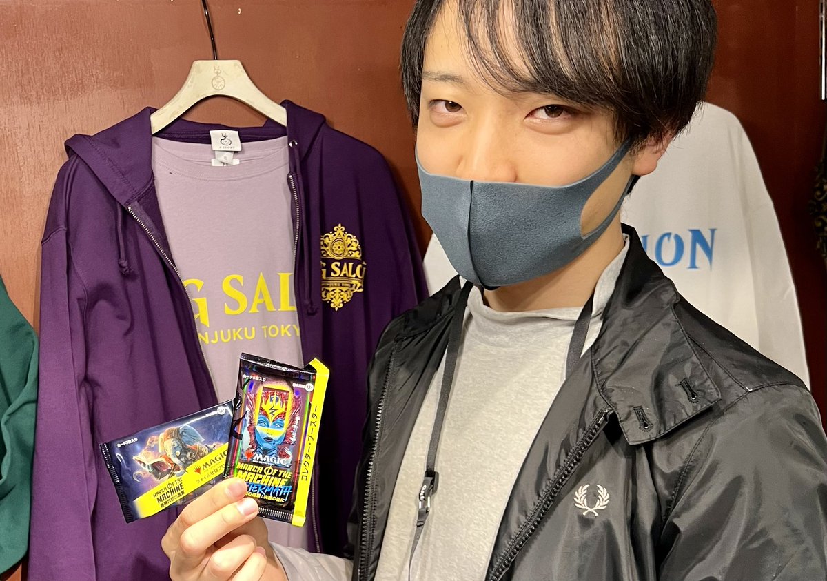 MtgSalon's tweet image. 🔴MTGサロン 東京 新宿🔴

機械兵団の進軍：決戦の後に
シールド戦

優勝はソロ@dokusoutekisoro くんでした‼️
久しぶりの優勝おめでとう🎉㊗️🎊

エリシュノーンもおめでとうございます😆

#mtgjp #mtglimited #mtgSealed #MTGAftermath #mtgmachine #tokyo #shinjuku #新宿 #mtgsalon