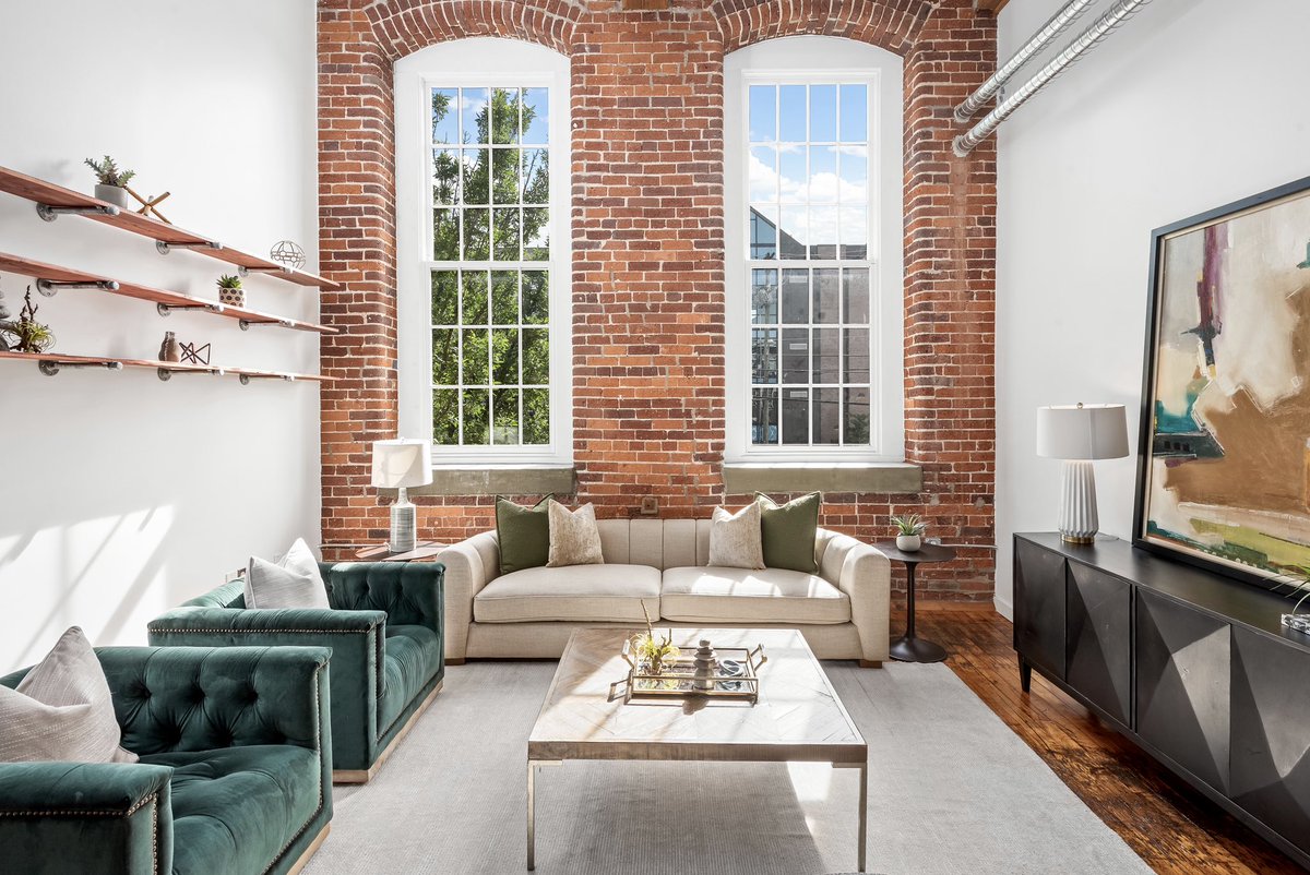 ChadWohlers's tweet photo. C O M I N G  S👀N

Historic Werthan Lofts, located in highly coveted Germantown. This upscale loft boasts stunning 14 ft. ceilings, charming open floor plan, aged hardwoods, and exposed brick that exude character and sophistication

1BD|1BA - 675 SQFT - $459,900 https://t.co/IksrH6TeYQ