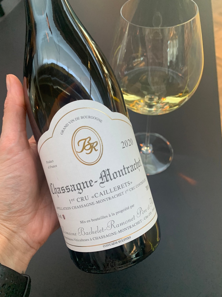 Friday wine equals Chassagne-Montrachet. Right? What are you drinking today?

#bacheletramonet #premiercru #burgundy