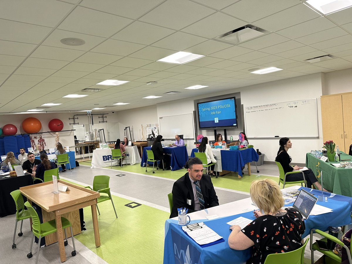 MayaWalsh's tweet photo. Spring 2023 PTA/OTA Job Fair underway at Metro campus. Thank you to all of our employers that are here to hire our students. Great connections being made today. @TriCedu #careerfair #Jobs https://t.co/5V56dLvWD6
