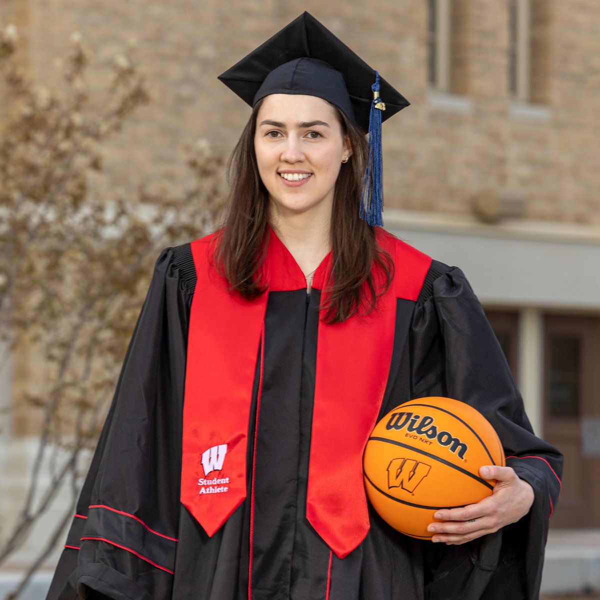 Wisconsin Badgers on Twitter "Congrats UWGrad Class of 2023!🎓 We're