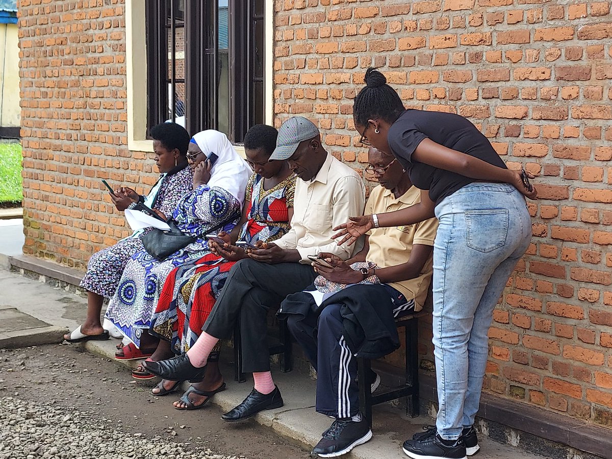 katariinakor's tweet photo. Educating community health workers in Rwanda to support people in need of #rehabilitation in the first level of health system by using #telerehabilitation solution which is scaled based on context and user-level needs. 

Extremely exciting and rewarding!

@RehabDigi
@jdamascene https://t.co/opbt2L5rfD