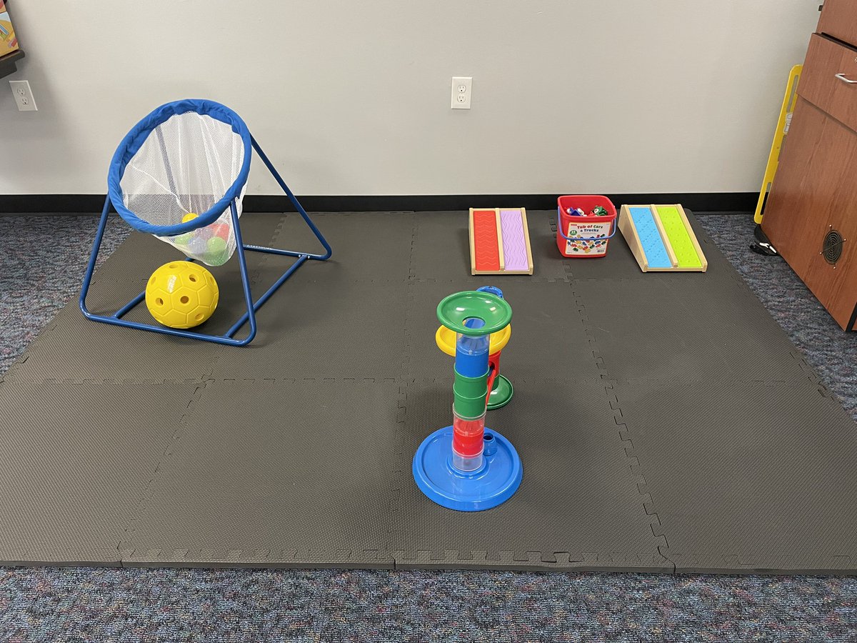 Kerra_Glover's tweet photo. It’s Land on Learning at Babies’ Day Out with @VandralynF at @Region4ESC We are so excited for this hands-on learning opportunity with our families! #R4Inclusive @R4SpecialEd  #landonlearning #babiesdayout #earlychildhood #birthtothree #visualimpairment #EducationForAll https://t.co/9vZlRypTp1